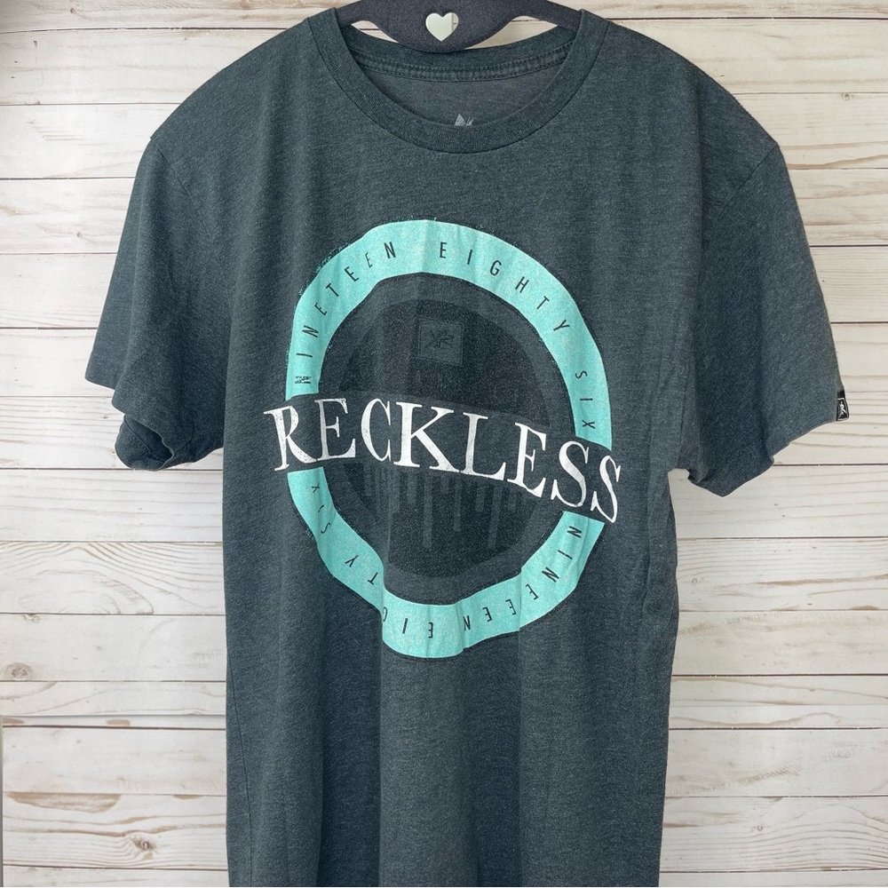 Women’s Dark Grey/Gray Short Sleeve Young and Reckless T-Shirt Size Small